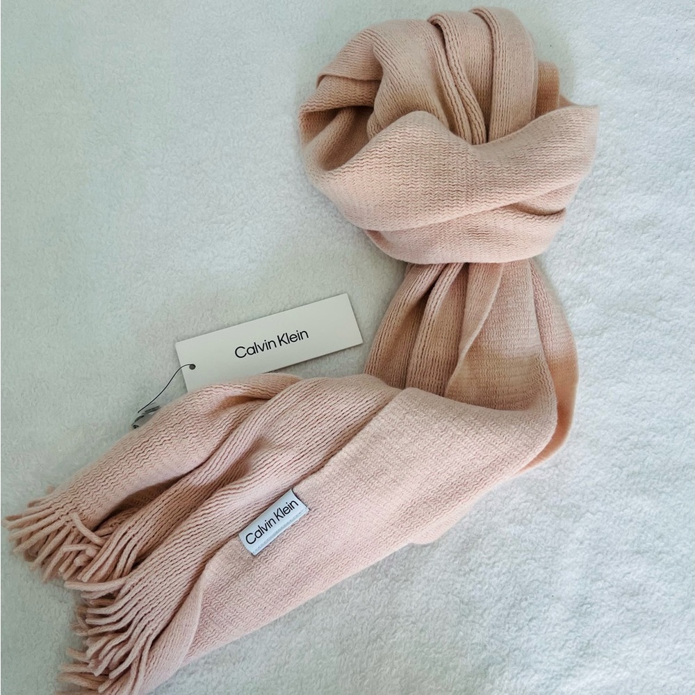 Calvin Klein Blush Pink Knit Scarf Soft Winter Neutral Classic
